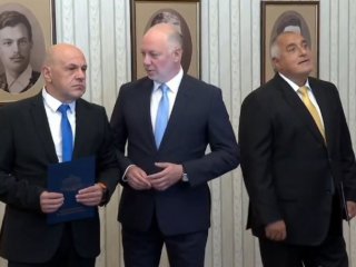 ГЕРБ-СДС предложи Росен Желязков за премиер и върна изпълнен мандата 