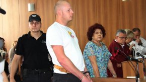 Близо 1 година след убийството на Димитър Малинов от пловдивското село Цалапица днес започна процеса срещу обвинения за престъплението Рангел Бизюрев.