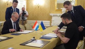  Киев подписа споразумение за сигурност с Люксембург, като украинският лидер Владимир Зеленски определи споразумението като "политическо и ценностно сътрудничество". 
