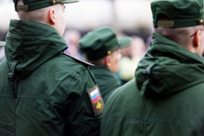 Руската армия набира по 1000 души на ден: МО 