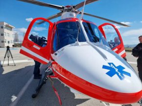 16-годишно момиче в тежко състояние след катастрофа взе медицинският хеликоптер от областната болница във Велико Търново днес към 13:30 часа