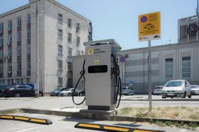  Габрово откри 2 нови зарядни станции за електромобили