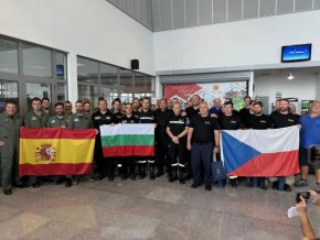 Калин Стоянов благодари на екипите от Испания и Чехия, помогнали в борбата с пожарите