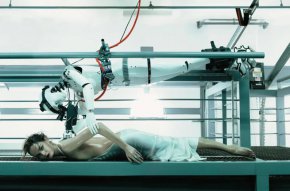 Най-усъвършенстваният масаж в света се извършва изцяло от гигантски роботизирани ръце