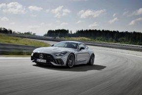 2025 Mercedes-Benz AMG GT 63 Pro се фокусира върху аеродинамиката и охлаждането