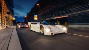 Вижте състезателния автомобил Porsche 962 Group C