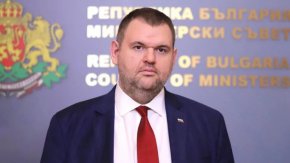 Ще подкрепим кандидат за председател на НС, когато види мнозинството, стоящо зад него: Пеевски