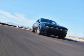 2024 Dodge Charger Daytona пренася носталгията по мускулните автомобили в ерата на електромобилите