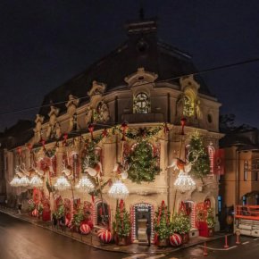   Празничен Букурещ: Фото на деня