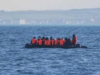 Мигрантите са арестувани за сексуални престъпления три пъти по-често от британците: Статистика на Обединеното кралство