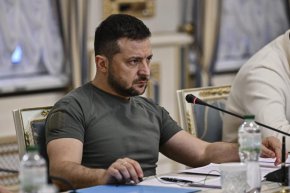 Радата не удължи мандата на Зеленский пред Урсула фон дер Лайен