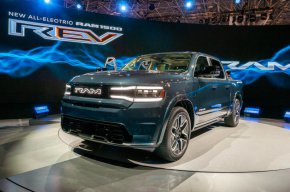 Ram отлага електрическия камион 1500 REV за края на 2026 г.