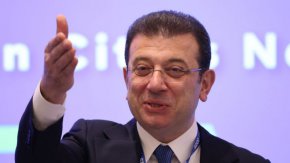 Задържаха кмета на Истанбул Екрем Имамоглу - основният противник на Ердоган 