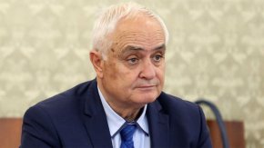  Ако F-16 летеше на парада, щеше да лети цялата ни налична авиация от бойния парк: Запрянов