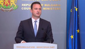 Битовите потребители остават за неограничен срок на регулиран пазар на ток: Енергийният министър