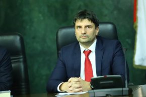 Социален асистент с криминално минало е присвоил имоти на жена с увреждания