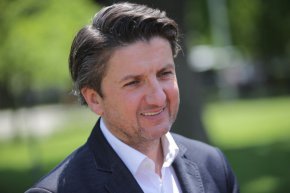 Не се снимах с папките с проекта за нови лифтове на Витоша като Терзиев, защото първо се върши работа: Боршош