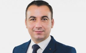Румъния няма да иска отлагане на санкциите срещу Лукойл