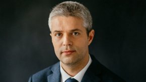 Конвоят с Благомир Коцев пътува към затвора във Варна 