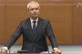 Костадинов и Божанков влязоха в спор заради боята по сградата на ЕК в София 
