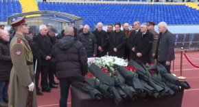 България се прощава с големия Димитър Пенев: Фото на деня