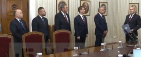 Връщаме третия мандат неизпълнен, за да работим за честни избори: АПС при Радев