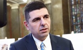 Мирчев, лидер ДБ, пръв се сложи на Радев