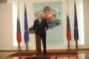 Йотова изпраща Радев в петък, в 16.00 часа