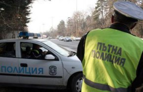 Проверяват фаровете на колите в цялата страна, при неизправност глобата е 200 лева