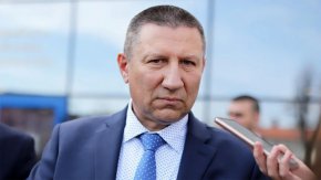По-фрапиращ от Туин Пийкс е Петрохан: Сарафов