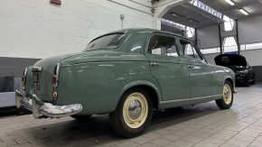 Ferrari Peugeot 403 от 1956 г., използван във филма за Енцо Ферари, се продава на Bring a Trailer