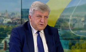 Манол Генов за НПО-то на Калушев: Влизали са с пистолета на кръста в министерството 