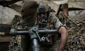 Европа увеличава военните разходи с 14% до $864 млрд., глобалните достигат рекордните $2.9 трилиона през 2025 г.
