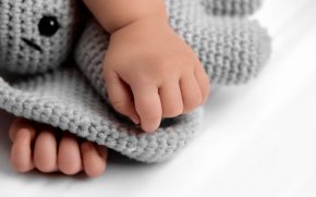 50 496 новородени, 99.5% живородени, близо 100 хил. българи са починали за година: НСИ