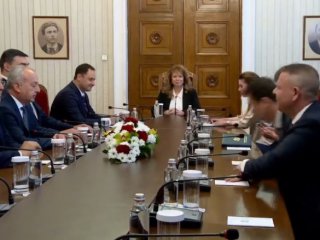 На живо: Прогресивна България на консултации при президента за съставяне на правителство