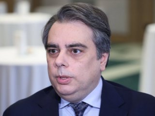  Ас. Василев няма право да управлява фирми заради фалит на неговата: Съдът