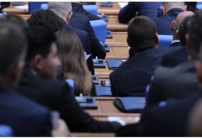 Депутатите създават нова Комисия за противодействие на корупцията: На първо четене