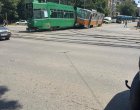 Два трамвая се сблъскаха на бул. 