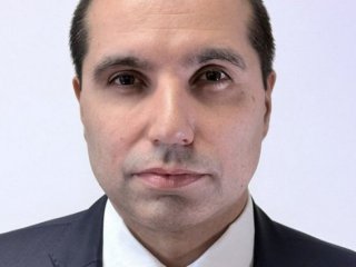 От школата в Симеоново, не счетоводител, е новият шеф на Държавната ФИНАНСОВА инспекция при министър с диплома на политофицер, защо?