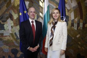 Сериозно признание за напредъка на България в изпълнението на тех. изисквания за сигурност: Министър Велислава Петрова 