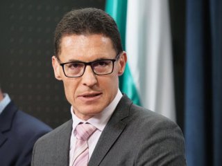  "Вдигаме данъка за 2-ро жилище - да се купува за живеене, а не за спекула": К.Проданов, шеф на бюджетната комисия в НС, депутат от Радев, Лаф на деня      