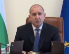 Дефицитът в бюджета ще бъде доста над 3%: Радев