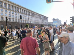 Протест срещу кабинета Радев в София