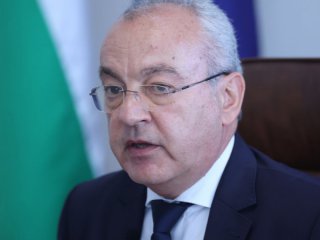 "ПБ и правителството нямаме нито една политика, която реализираме през този бюджет": Гълъб Донев, фин.министър, ЛАФ НА ВЕКА, пред БНТ