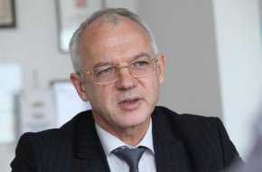 Над 7000 служители в МВР получават едновременно заплата и пенсия: Васил Велев