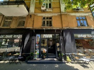 ДА! Pavun: от супа топчета до миди и лаврак с пълен брънч репертоар
