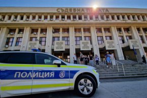 Сигнал за бомба прекъсна делото за катастрофата с АТВ в Слънчев бряг