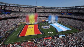 $50 млрд. залагания и €15млрд. печалба за FIFA: Мондиалът в пари