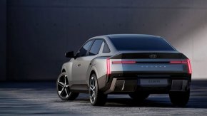 Hyundai показа новото поколение Elantra: Моделът за 2027 г. идва с футуристичен дизайн и AI асистент