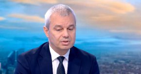 Костадинов поиска разследване за държавна измяна заради слухове за връзки на външния министър с британските служби